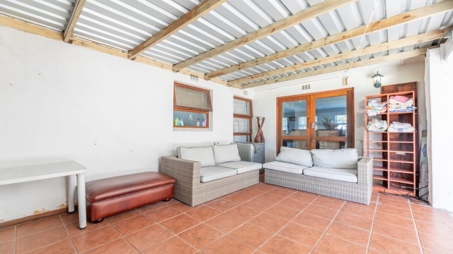To Let 3 Bedroom Property for Rent in Edgemead Western Cape